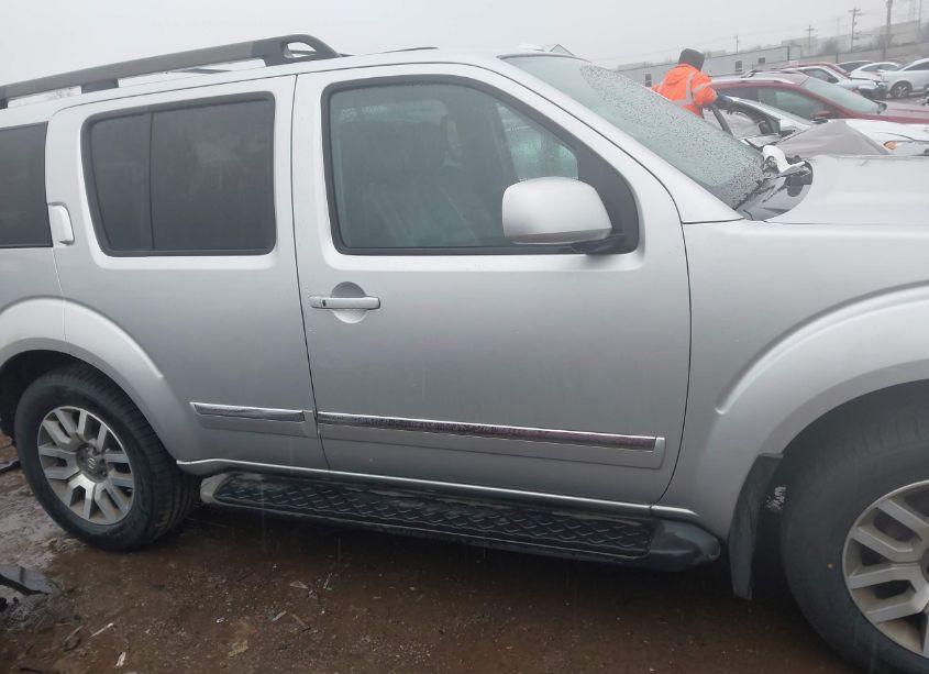 Photo 14 of 2010 Nissan Pathfinder LE (VIN 5N1AR1NBXAC612373)
