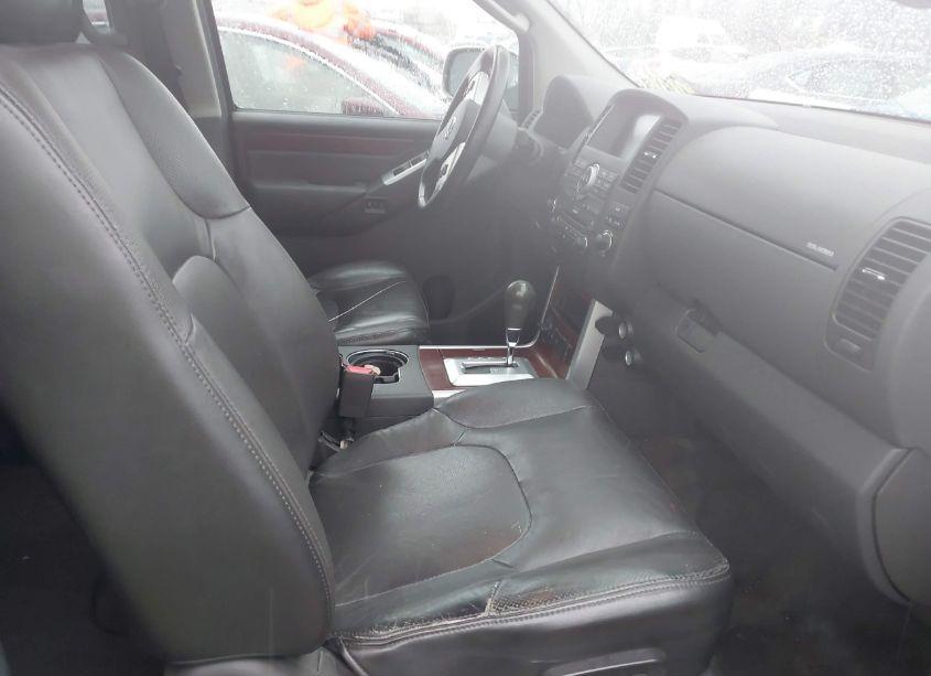 Photo 5 of 2010 Nissan Pathfinder LE (VIN 5N1AR1NBXAC612373)