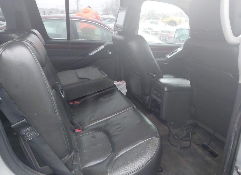 Photo 8 of 2010 Nissan Pathfinder LE (VIN 5N1AR1NBXAC612373)