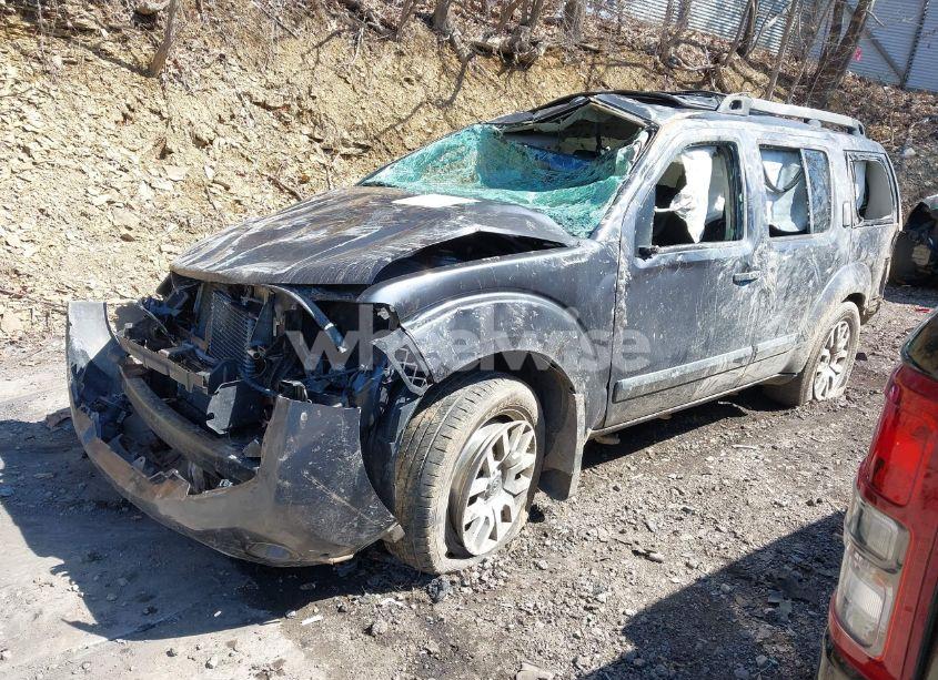 Photo 2 of 2011 Nissan Pathfinder LE (VIN 5N1AR1NBXBC615954)