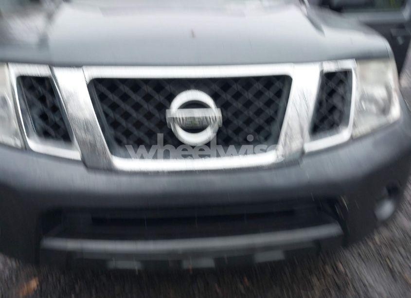 Photo 6 of 2012 Nissan Pathfinder SV (VIN 5N1AR1NBXCC611355)