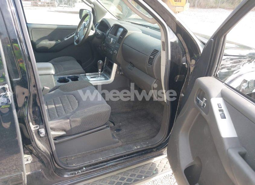 Photo 5 of 2012 Nissan Pathfinder SV (VIN 5N1AR1NBXCC615468)