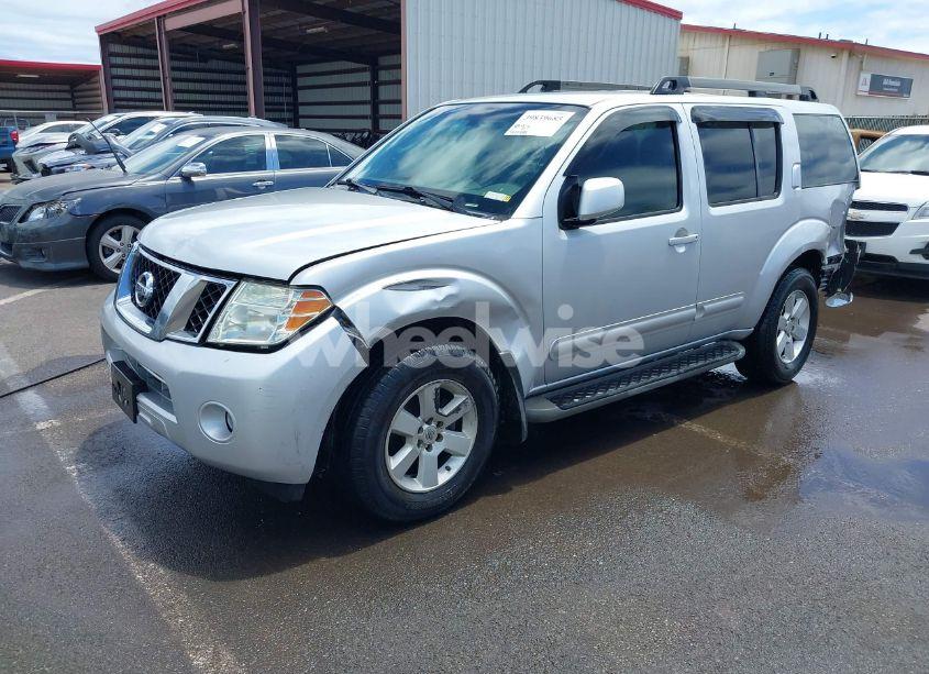 Photo 2 of 2012 Nissan Pathfinder SV (VIN 5N1AR1NN1CC607558)