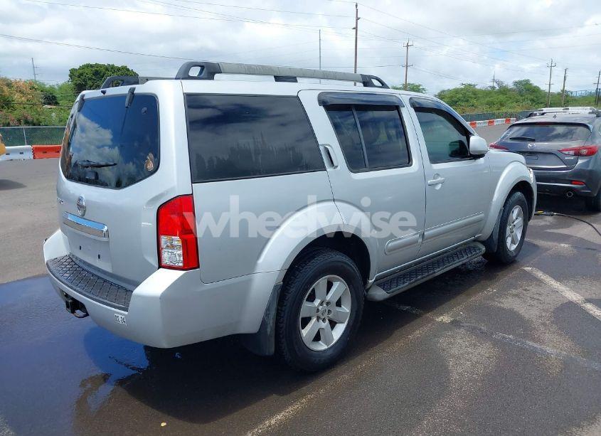 Photo 4 of 2012 Nissan Pathfinder SV (VIN 5N1AR1NN1CC607558)