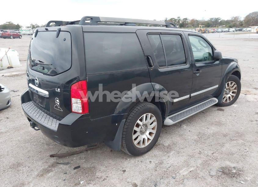 Photo 4 of 2011 Nissan Pathfinder LE (VIN 5N1AR1NN2BC623525)