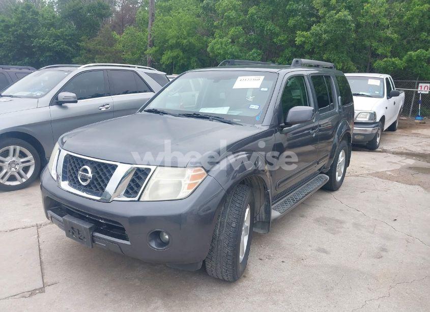 Photo 2 of 2012 Nissan Pathfinder SV (VIN 5N1AR1NN2CC626071)