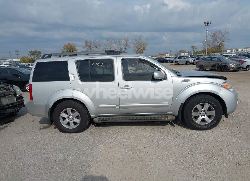 Photo 13 of 2012 Nissan Pathfinder SV (VIN 5N1AR1NN3CC618027)