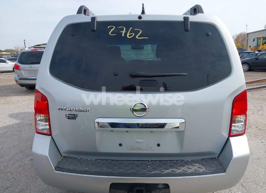 Photo 16 of 2012 Nissan Pathfinder SV (VIN 5N1AR1NN3CC618027)