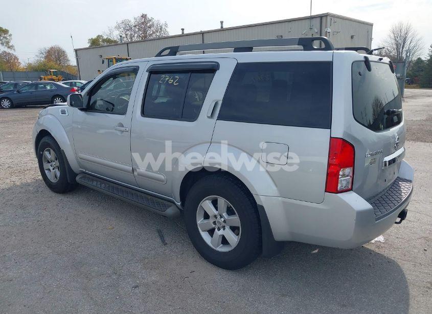 Photo 3 of 2012 Nissan Pathfinder SV (VIN 5N1AR1NN3CC618027)