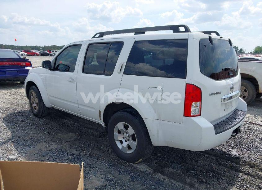 Photo 3 of 2011 Nissan Pathfinder S (VIN 5N1AR1NN4BC605737)