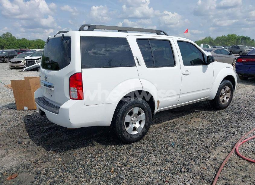 Photo 4 of 2011 Nissan Pathfinder S (VIN 5N1AR1NN4BC605737)