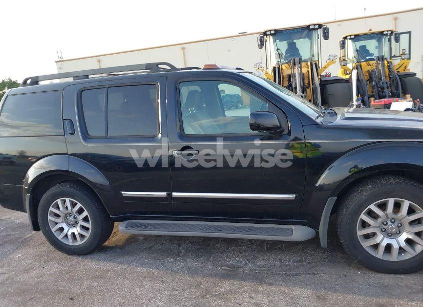 Photo 13 of 2012 Nissan Pathfinder LE (VIN 5N1AR1NN5CC607403)