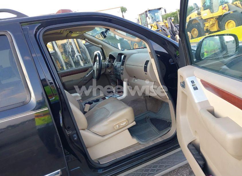 Photo 5 of 2012 Nissan Pathfinder LE (VIN 5N1AR1NN5CC607403)