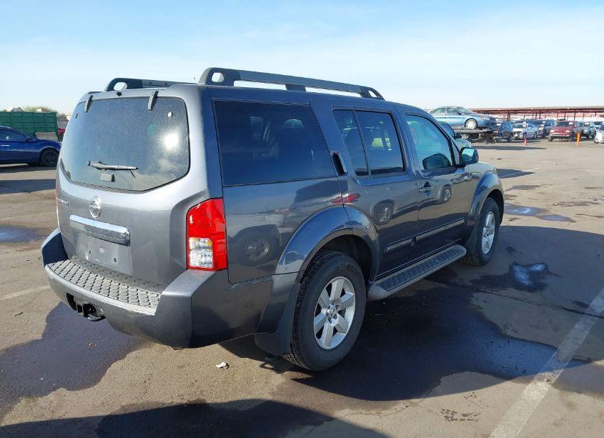 Photo 4 of 2012 Nissan Pathfinder SV (VIN 5N1AR1NN6CC606096)