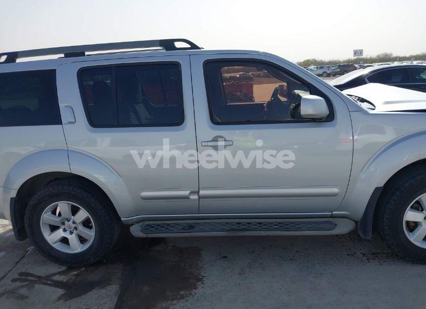 Photo 13 of 2012 Nissan Pathfinder SV (VIN 5N1AR1NN6CC639762)