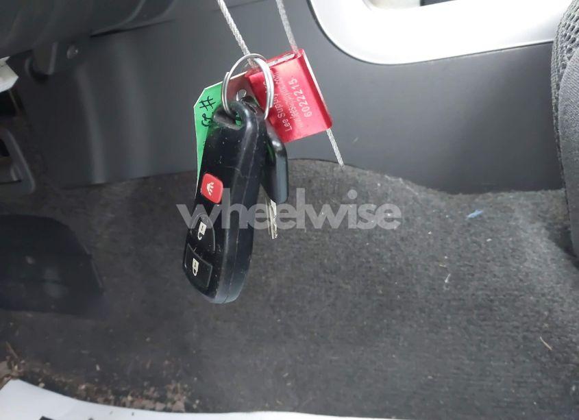 Photo 11 of 2012 Nissan Pathfinder SV (VIN 5N1AR1NN7CC631038)