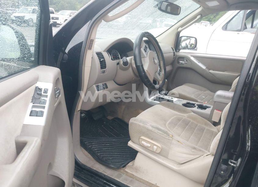 Photo 5 of 2010 Nissan Pathfinder SE (VIN 5N1AR1NN8AC605142)