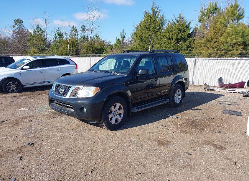 Photo 2 of 2010 Nissan Pathfinder SE (VIN 5N1AR1NN8AC630073)