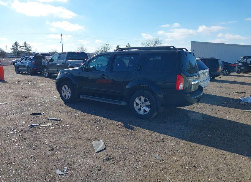 Photo 3 of 2010 Nissan Pathfinder SE (VIN 5N1AR1NN8AC630073)