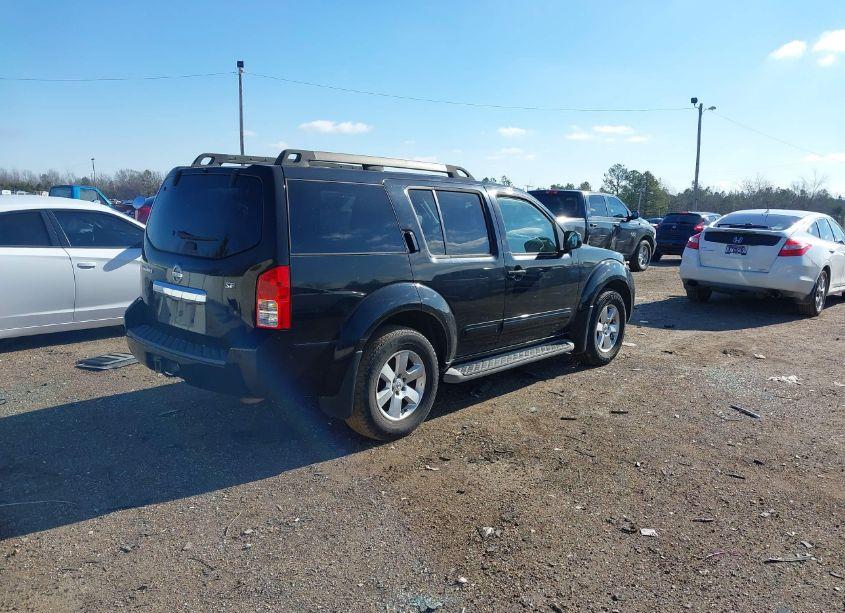 Photo 4 of 2010 Nissan Pathfinder SE (VIN 5N1AR1NN8AC630073)