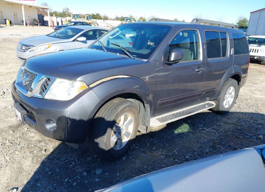 Photo 2 of 2012 Nissan Pathfinder SV (VIN 5N1AR1NN8CC609341)
