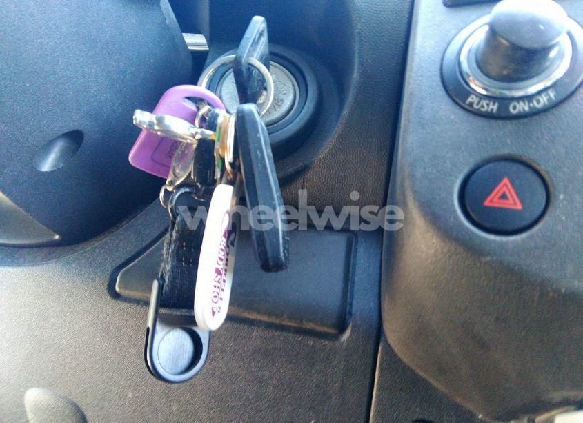 Photo 11 of 2012 Nissan Pathfinder SV (VIN 5N1AR1NN9CC638301)