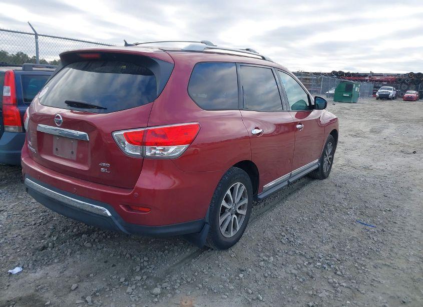 Photo 4 of 2013 Nissan Pathfinder SL (VIN 5N1AR2MM0DC625811)