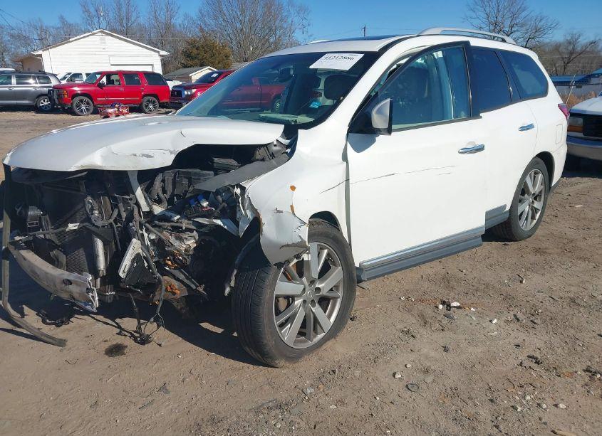 Photo 2 of 2013 Nissan Pathfinder PLATINUM (VIN 5N1AR2MM0DC633648)