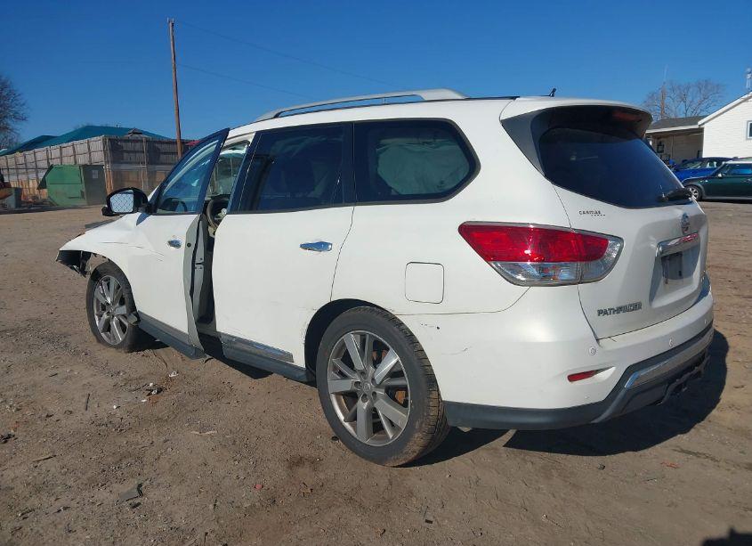 Photo 3 of 2013 Nissan Pathfinder PLATINUM (VIN 5N1AR2MM0DC633648)