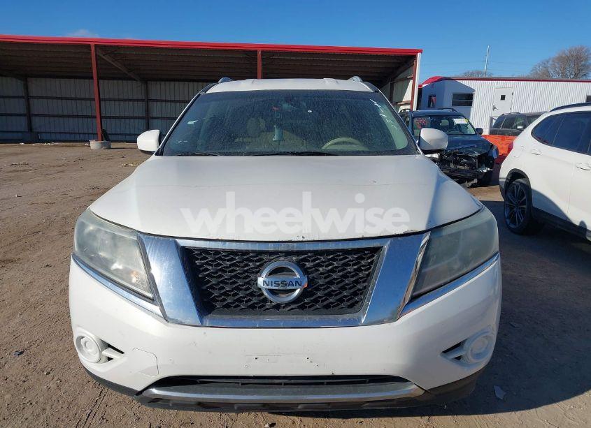 Photo 12 of 2013 Nissan Pathfinder SV (VIN 5N1AR2MM0DC636971)