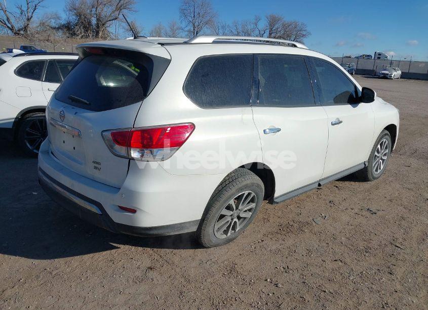 Photo 4 of 2013 Nissan Pathfinder SV (VIN 5N1AR2MM0DC636971)