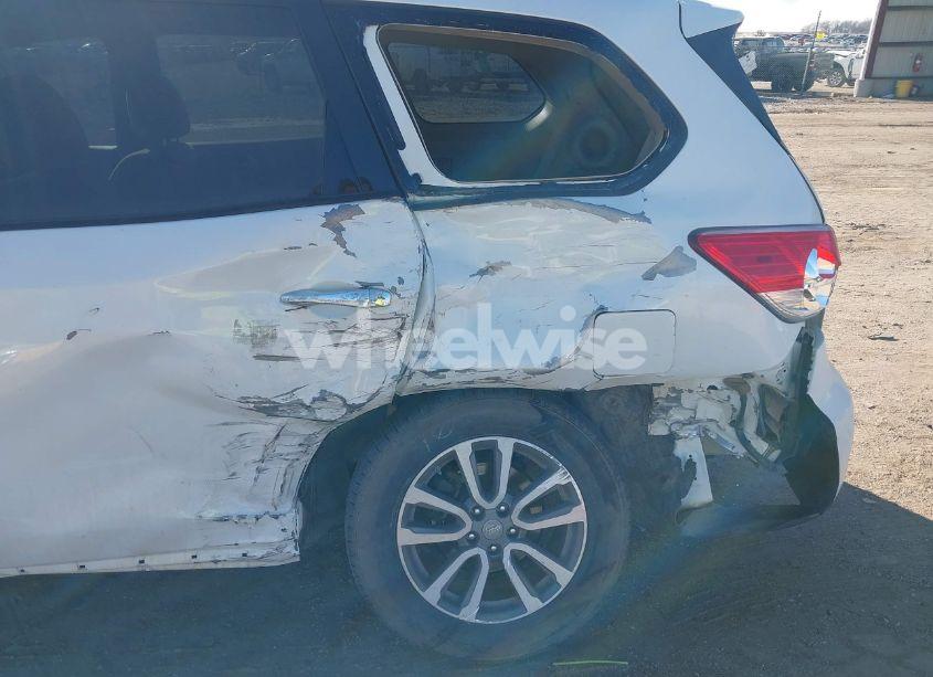 Photo 6 of 2013 Nissan Pathfinder SV (VIN 5N1AR2MM0DC636971)