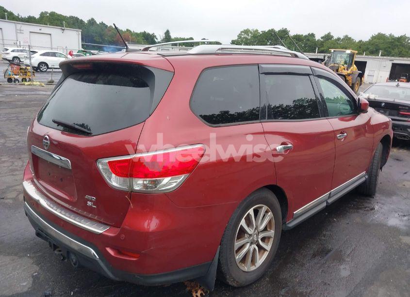 Photo 4 of 2013 Nissan Pathfinder SL (VIN 5N1AR2MM0DC639157)