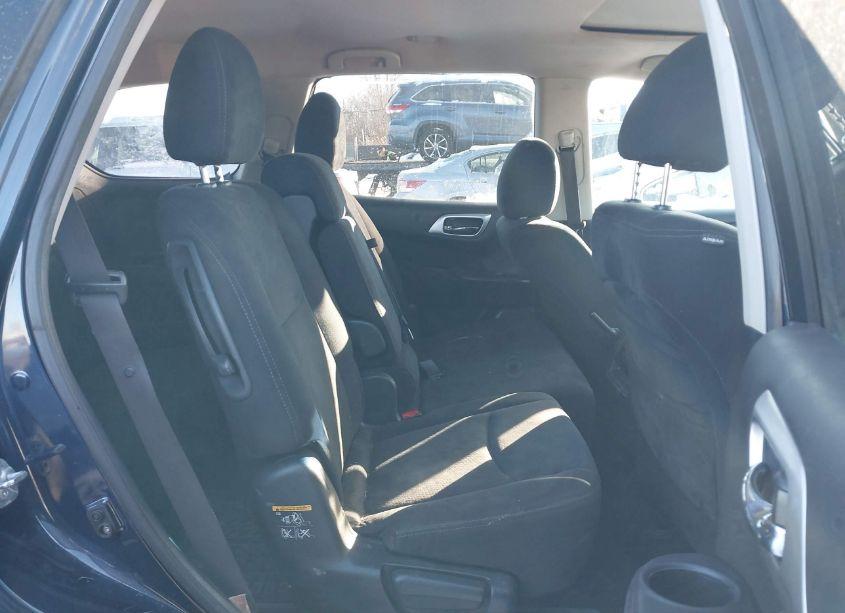 Photo 8 of 2013 Nissan Pathfinder S (VIN 5N1AR2MM0DC641586)