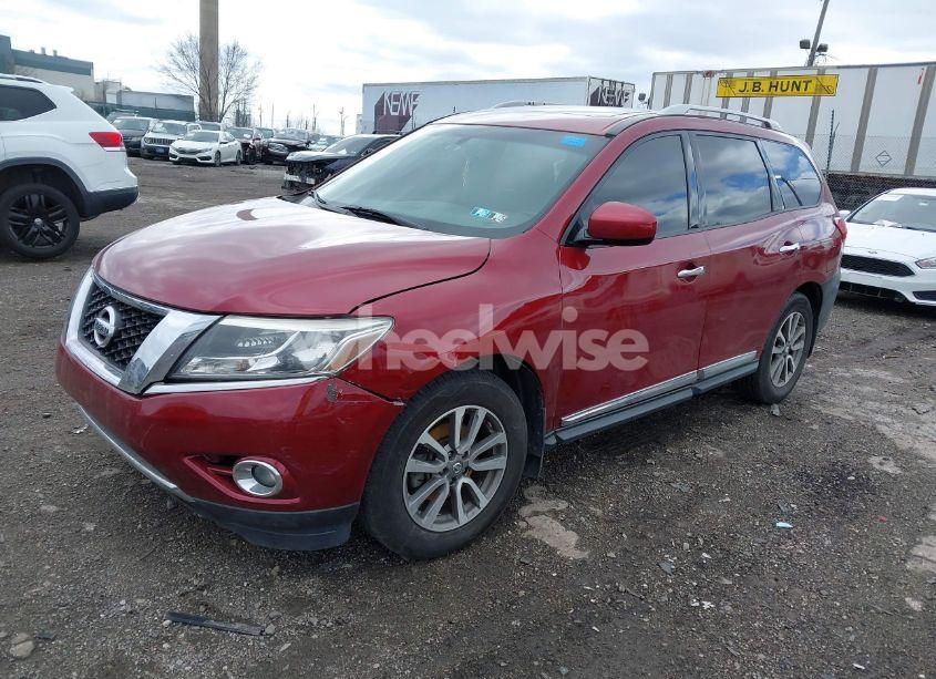 Photo 2 of 2013 Nissan Pathfinder SL (VIN 5N1AR2MM0DC654824)