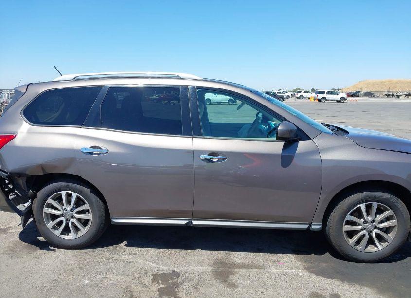 Photo 13 of 2013 Nissan Pathfinder SV (VIN 5N1AR2MM0DC669792)