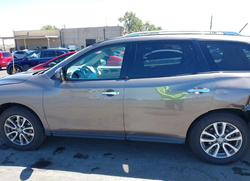 Photo 14 of 2013 Nissan Pathfinder SV (VIN 5N1AR2MM0DC669792)