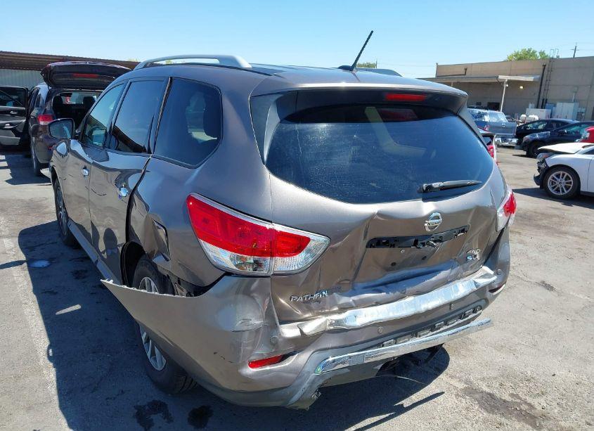 Photo 6 of 2013 Nissan Pathfinder SV (VIN 5N1AR2MM0DC669792)