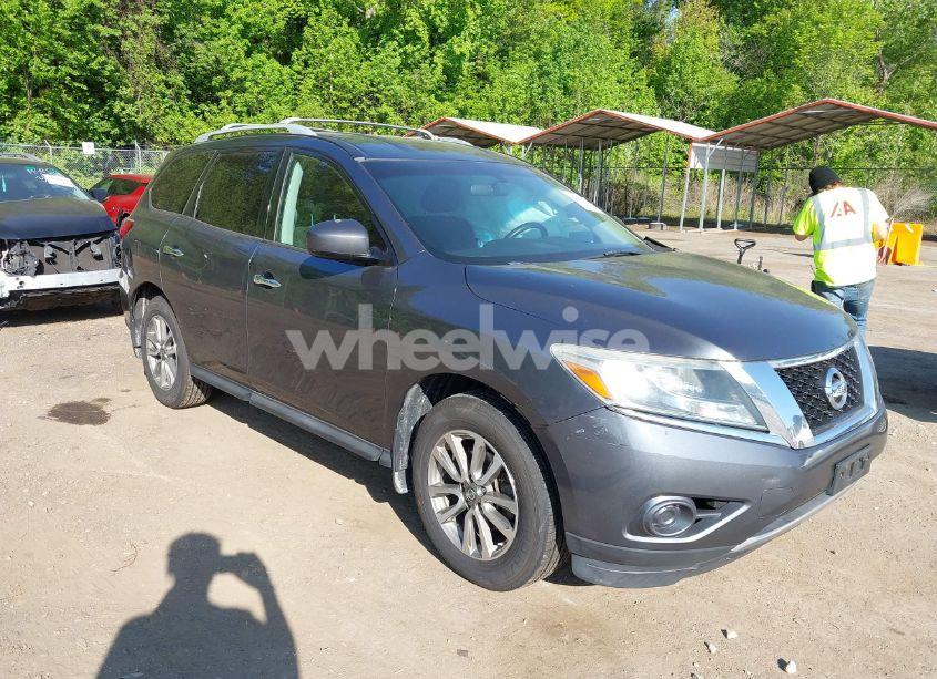 2013 Nissan Pathfinder SV (VIN 5N1AR2MM0DC672059) main photo