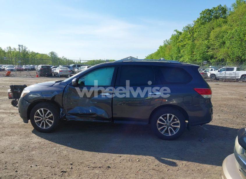 Photo 14 of 2013 Nissan Pathfinder SV (VIN 5N1AR2MM0DC672059)