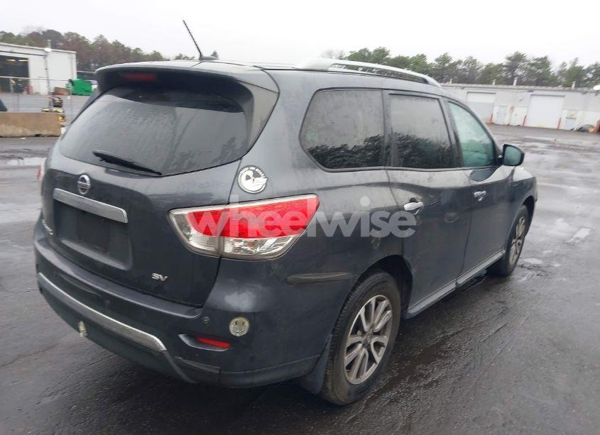 Photo 4 of 2013 Nissan Pathfinder SV (VIN 5N1AR2MM0DC673700)