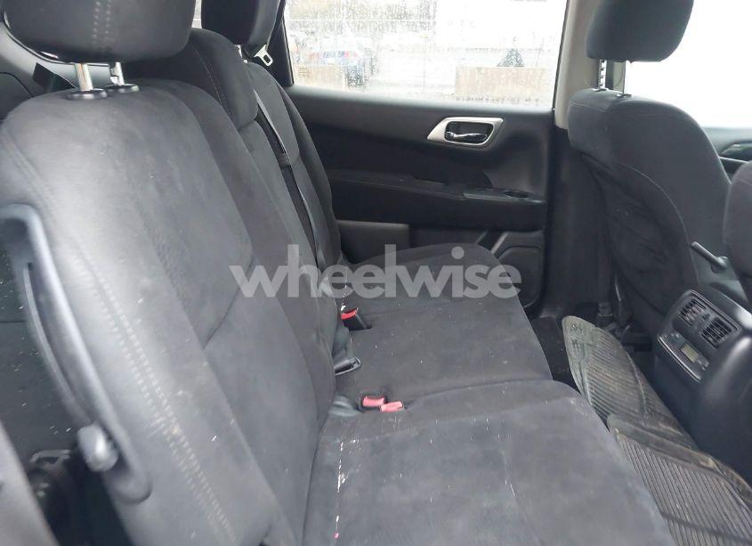 Photo 8 of 2013 Nissan Pathfinder SV (VIN 5N1AR2MM0DC673700)