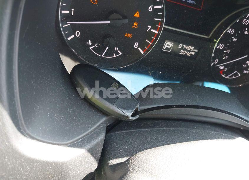 Photo 11 of 2013 Nissan Pathfinder SV (VIN 5N1AR2MM0DC674345)