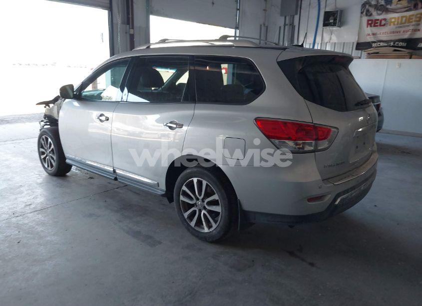 Photo 3 of 2014 Nissan Pathfinder SL (VIN 5N1AR2MM0EC624515)