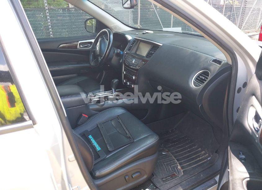 Photo 5 of 2014 Nissan Pathfinder SL (VIN 5N1AR2MM0EC673231)