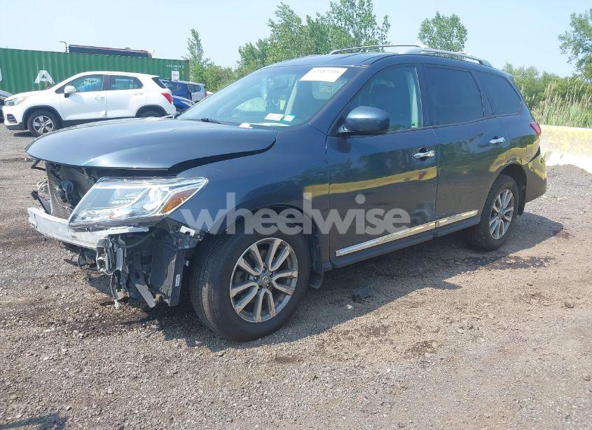 Photo 2 of 2014 Nissan Pathfinder SL (VIN 5N1AR2MM0EC683354)