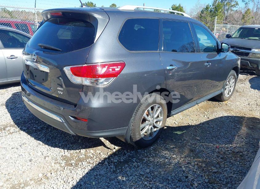 Photo 4 of 2014 Nissan Pathfinder SV (VIN 5N1AR2MM0EC731063)