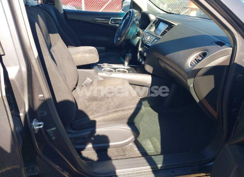 Photo 5 of 2014 Nissan Pathfinder SV (VIN 5N1AR2MM0EC731063)