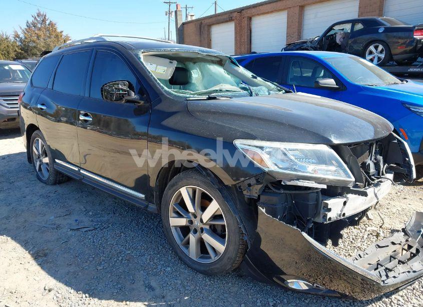 2015 Nissan Pathfinder PLATINUM (VIN 5N1AR2MM0FC601978) main photo