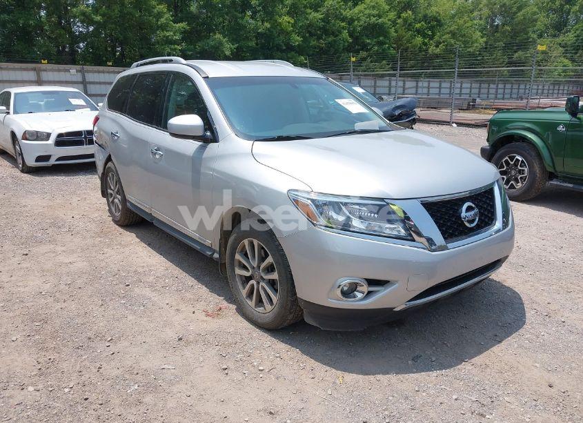 2015 Nissan Pathfinder SL (VIN 5N1AR2MM0FC605299) main photo